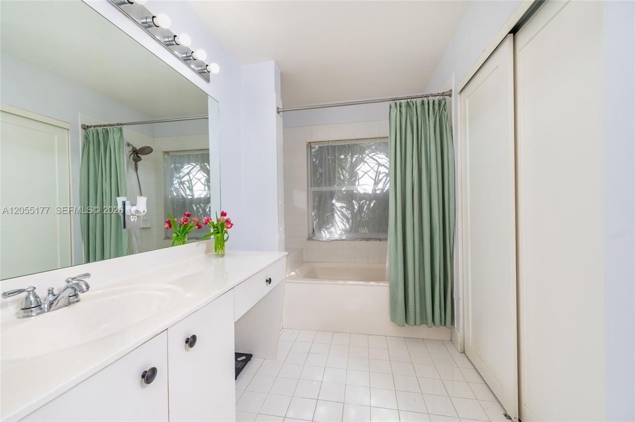16840 SW 1st Mnr , Unit 16840, Pembroke Pines, FL 33027 Photo