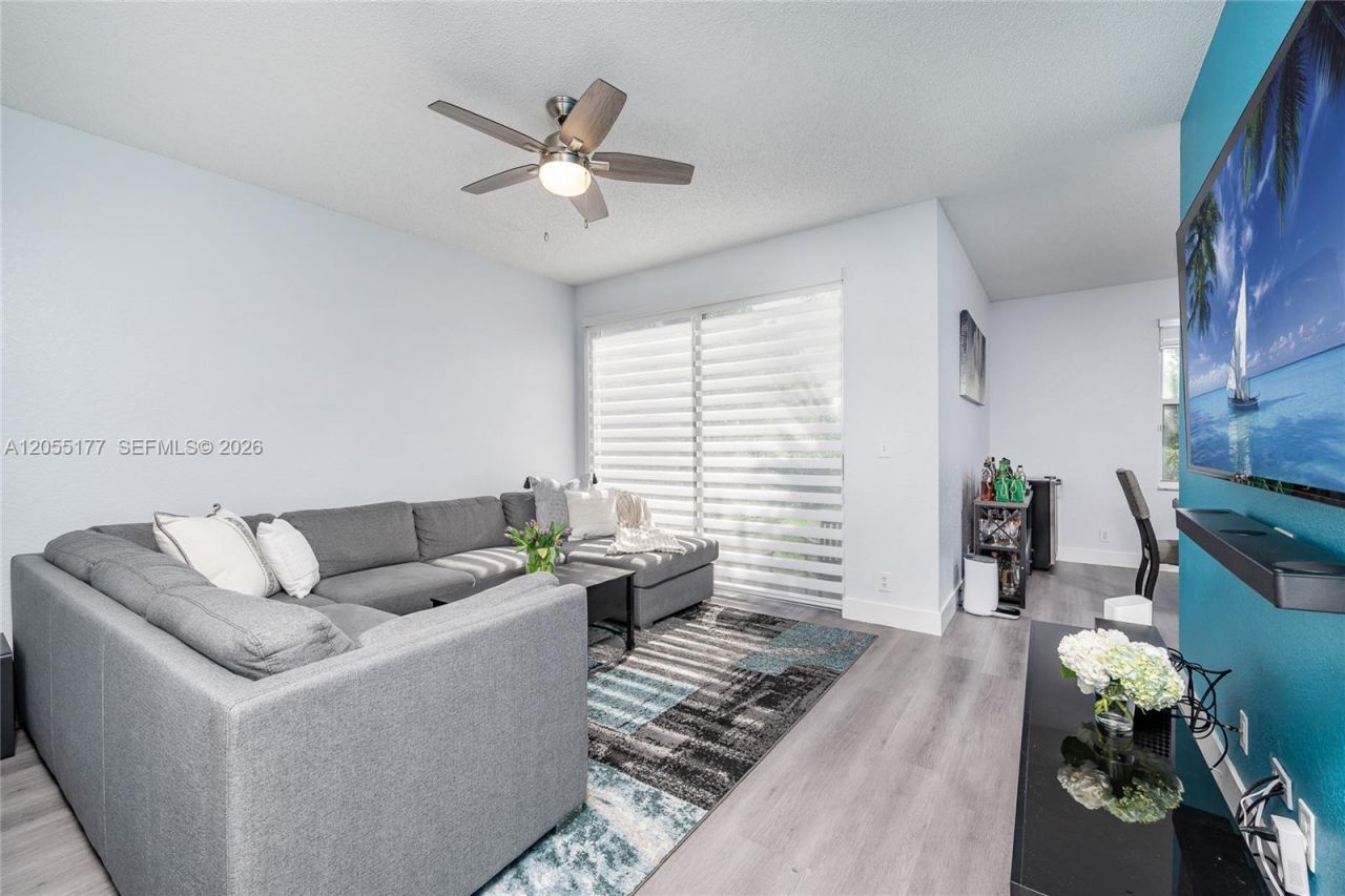 16840 SW 1st Mnr , Unit 16840, Pembroke Pines, FL 33027 Photo
