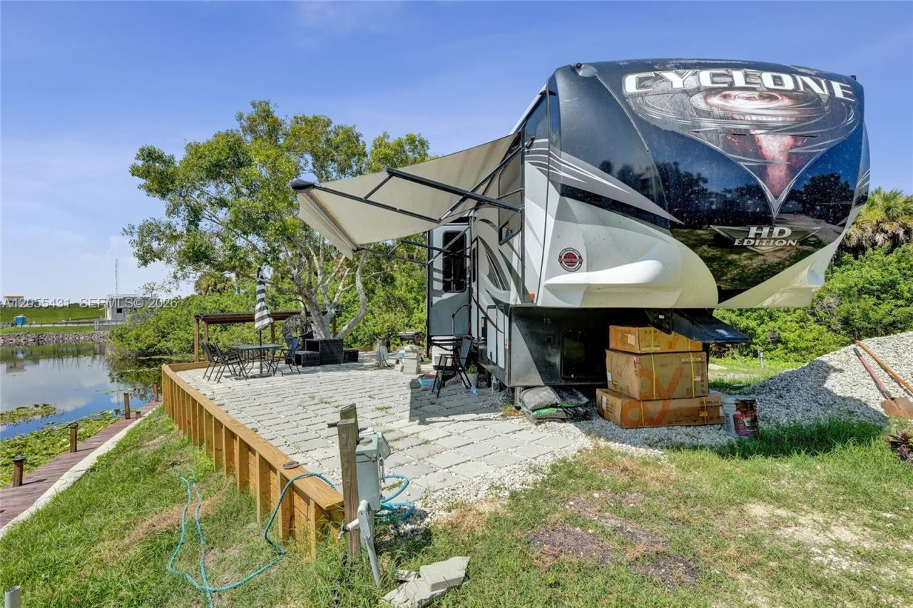 1069 Marina Ln & Cramer Ln, Moore Haven, FL 33741 Photo