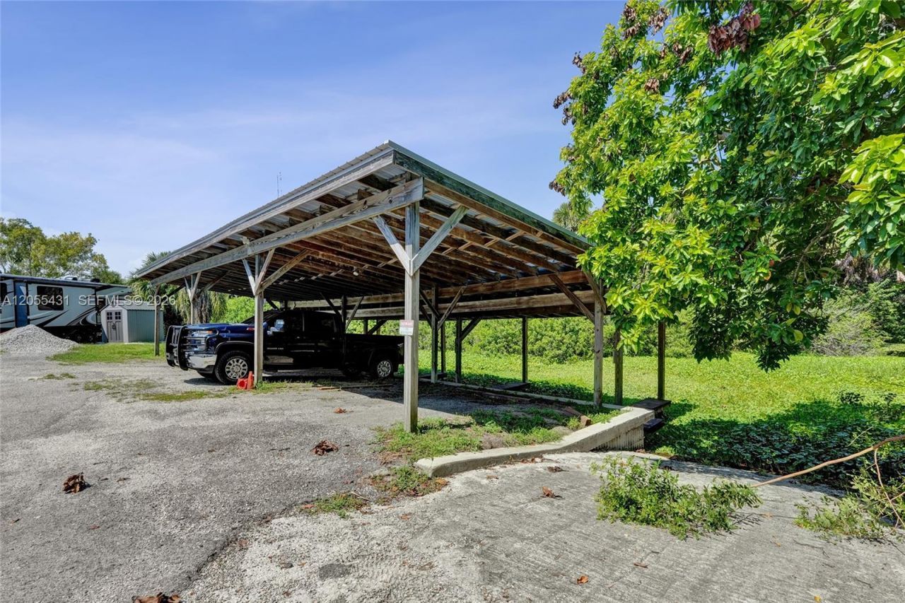 1069 Marina Ln & Cramer Ln, Moore Haven, FL 33741 Photo