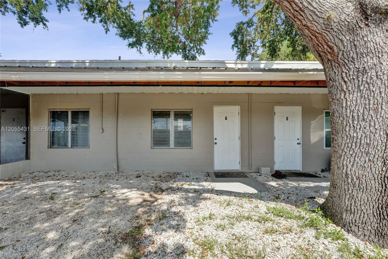 1069 Marina Ln & Cramer Ln, Moore Haven, FL 33741 Photo