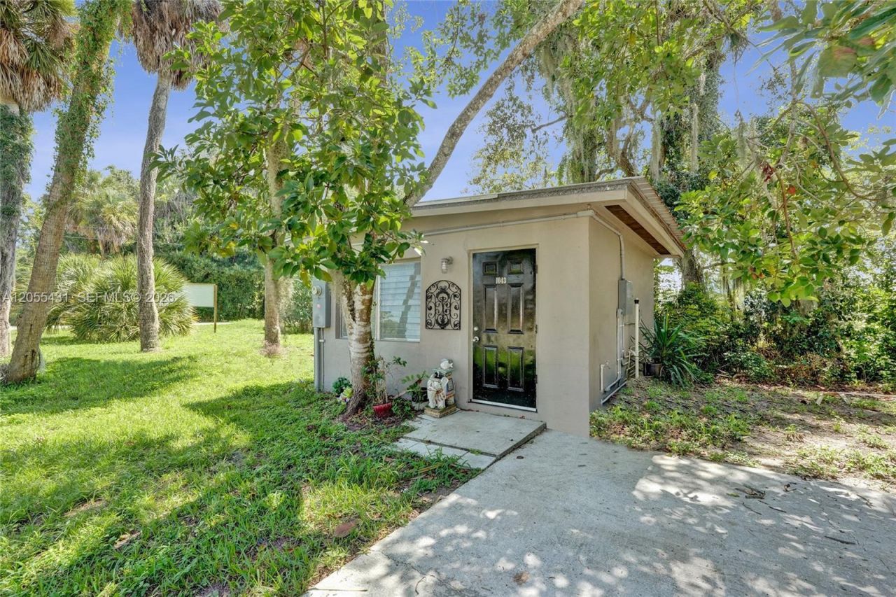 1069 Marina Ln & Cramer Ln, Moore Haven, FL 33741 Photo