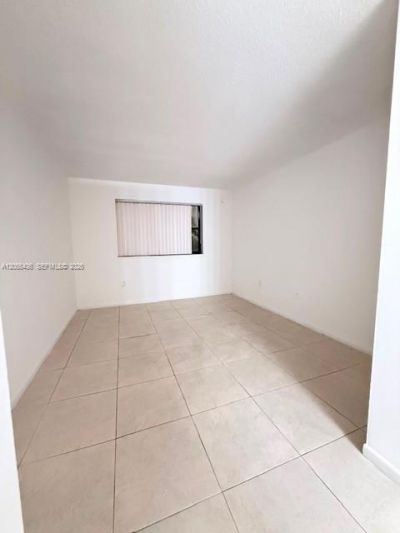7090 NW 179th St , Unit 107, Hialeah, FL 33015 Photo