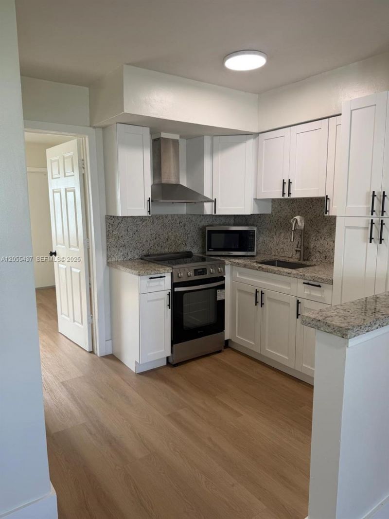 101 SE 4th Ave , Unit 6, Hallandale Beach, FL 33009 Photo