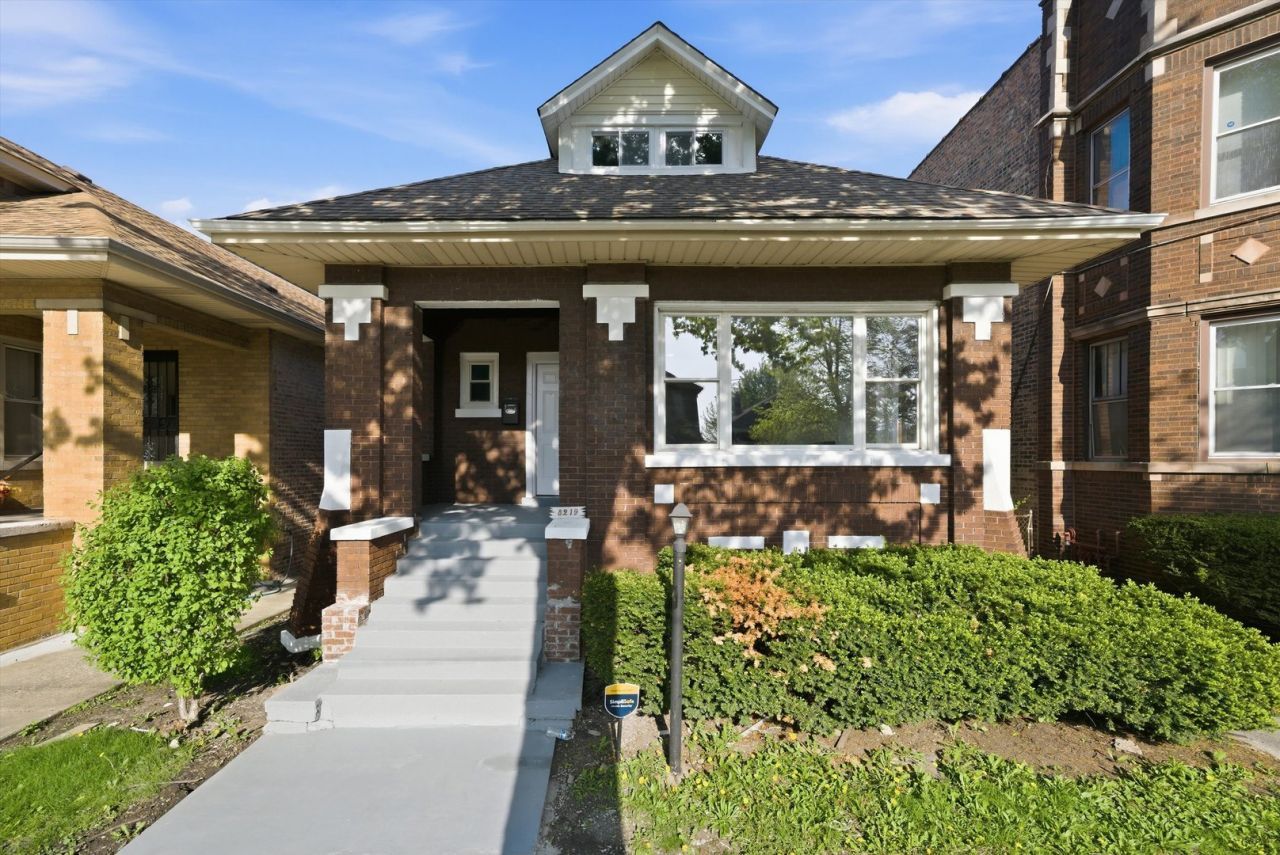 8219 S Throop Street , Chicago, IL 60620