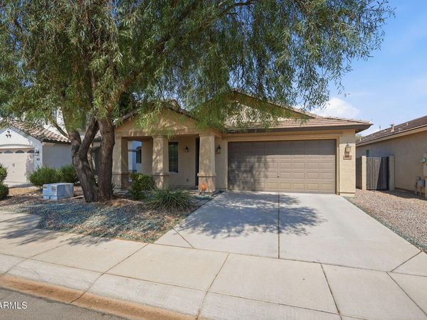 38619 N REYNOSA Drive, San Tan Valley, AZ 85140