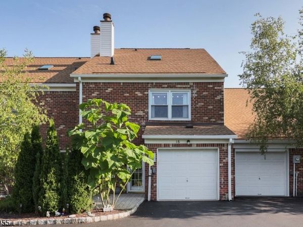 16 Yarmouth Ct, Scotch Plains, NJ 07076