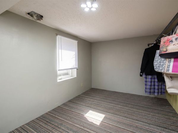 3120 Garfield Avenue , Des Moines, IA 50317