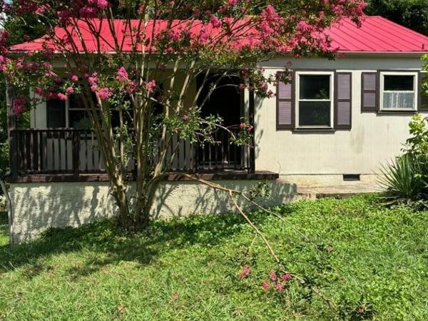 2533 Seaton Ave, Knoxville, TN 37920