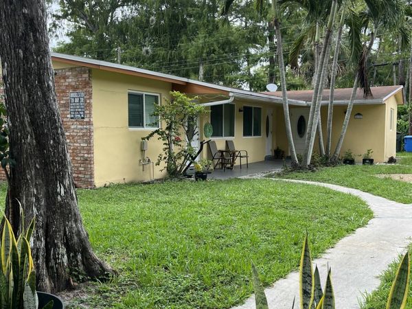 4250 NW 21st Avenue, Oakland Park, FL 33309