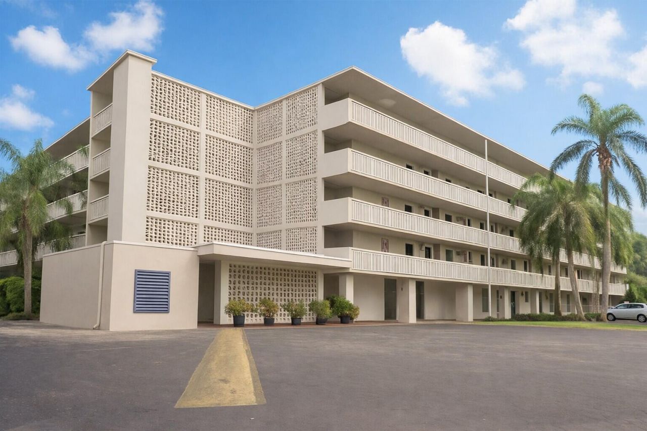 4650 Washington Street, Unit 207, Hollywood, FL 33021 Photo