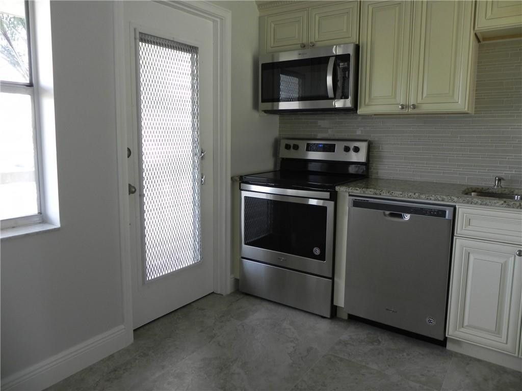4650 Washington Street, Unit 207, Hollywood, FL 33021 Photo