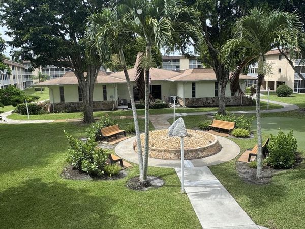 700 VILLAGE GREEN Court, Unit 221, Palm Springs, FL 33461