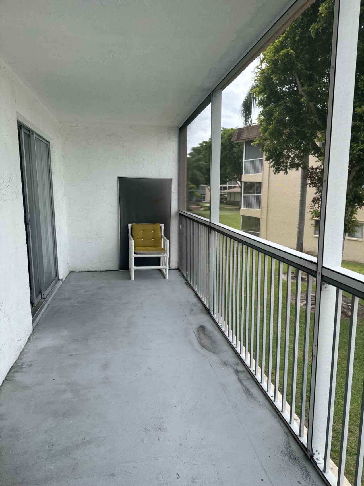 700 Village Green Court, Unit 221, Palm Springs, FL 33461 Photo