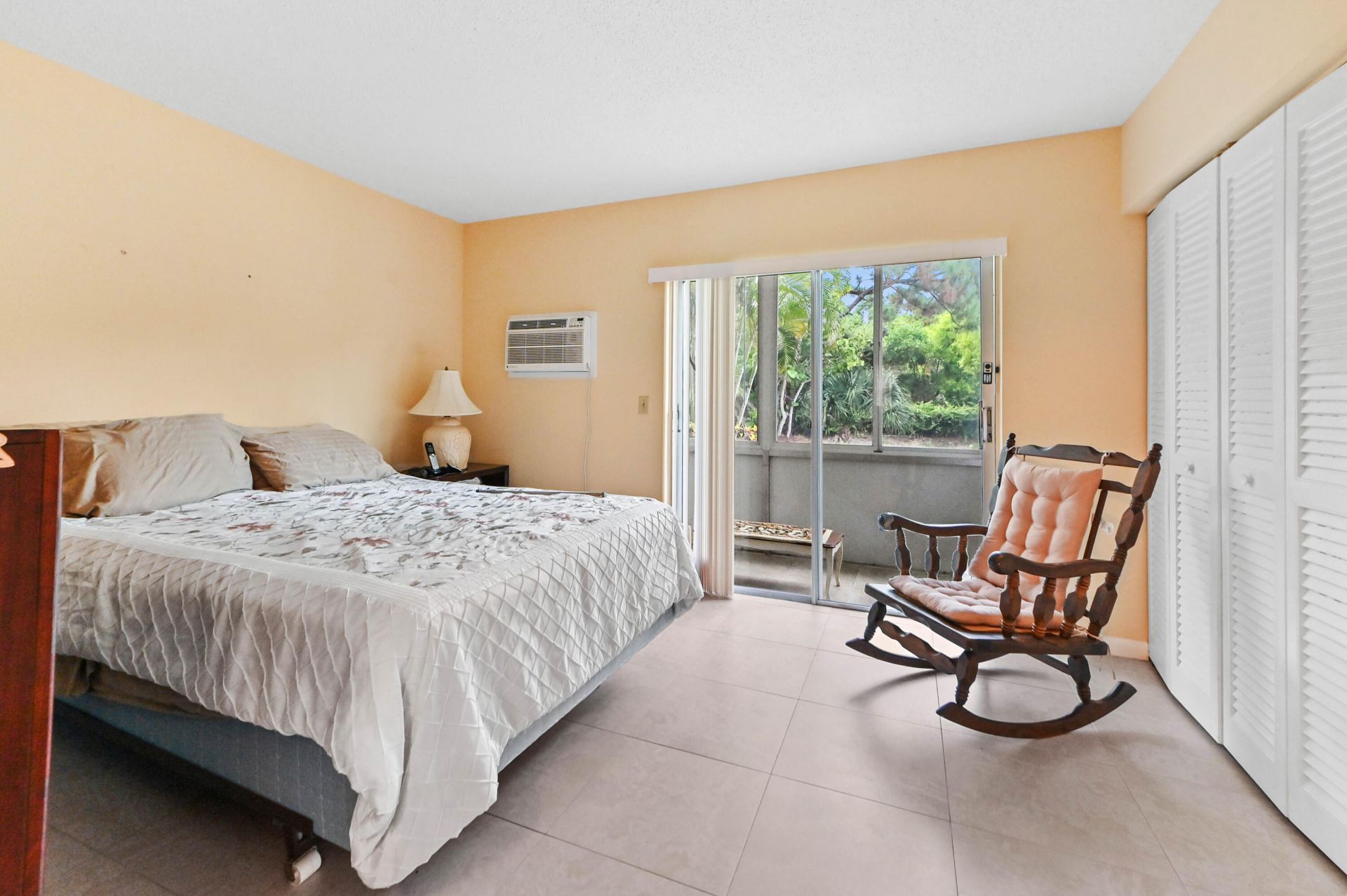 270 Norwich L, West Palm Beach, FL 33417 Photo
