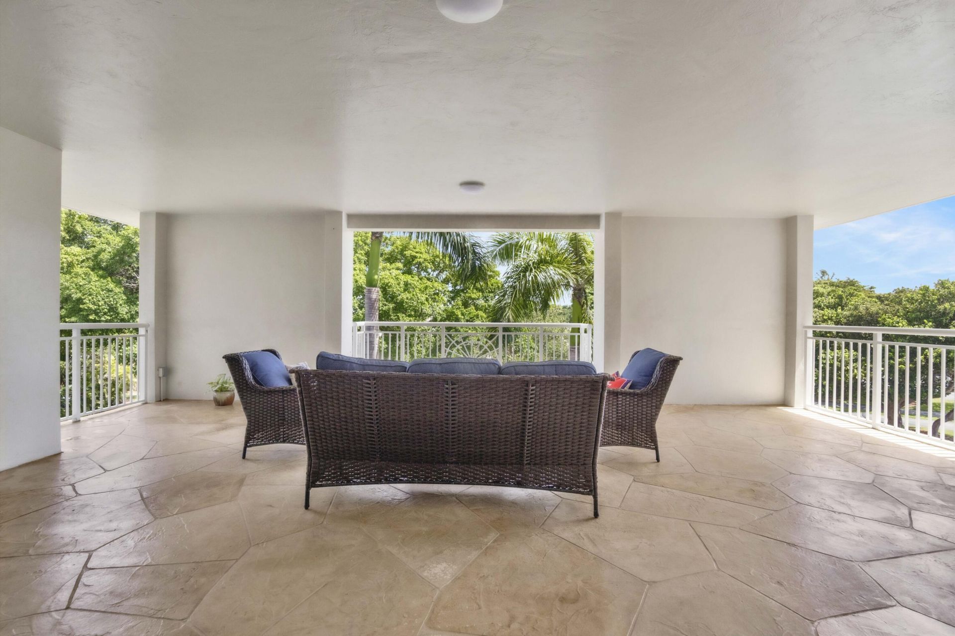 3000 NE 48th Court, Unit 402, Lighthouse Point, FL 33064 Photo