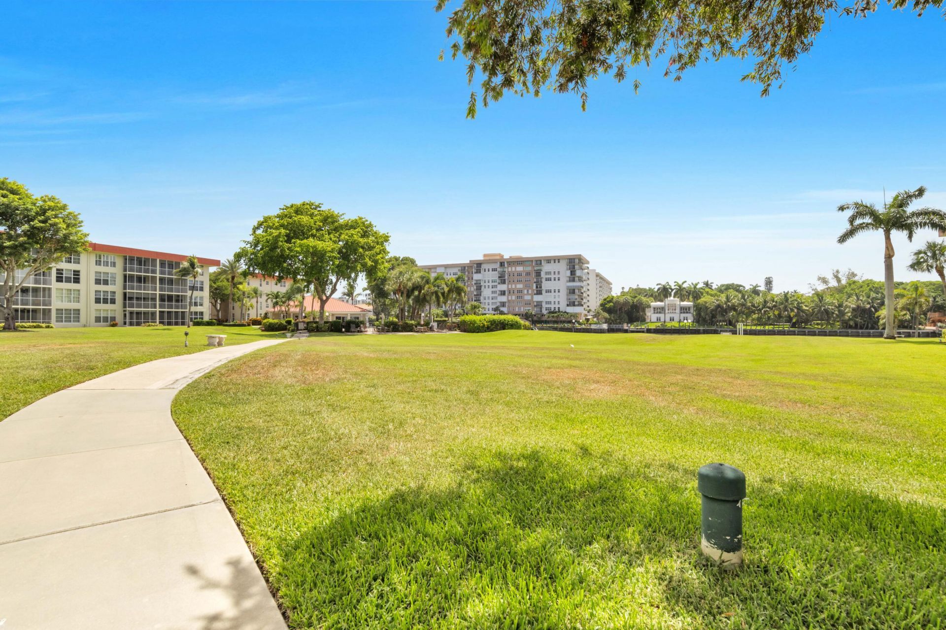 3000 NE 48th Court, Unit 402, Lighthouse Point, FL 33064 Photo