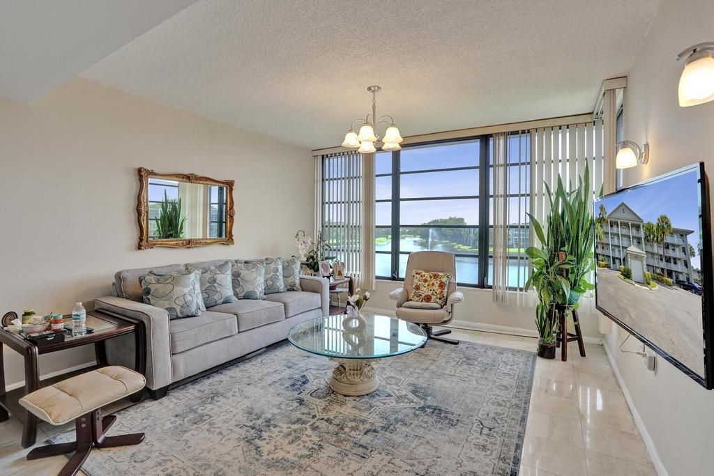 1524 Whitehall Drive, Unit 406, Davie, FL 33324 Photo