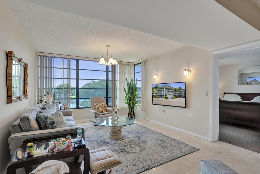 1524 Whitehall Drive, Unit 406, Davie, FL 33324 Photo