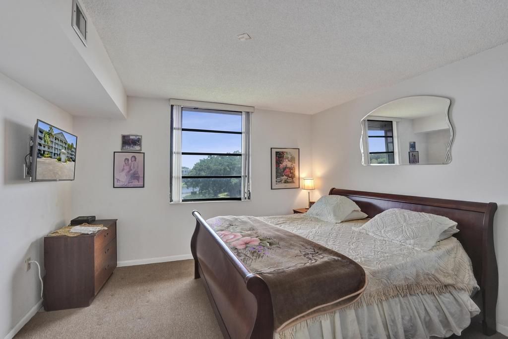 1524 Whitehall Drive, Unit 406, Davie, FL 33324 Photo