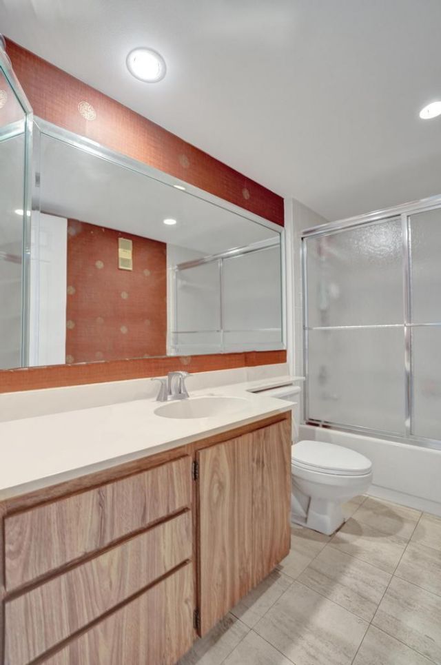 1524 Whitehall Drive, Unit 406, Davie, FL 33324 Photo