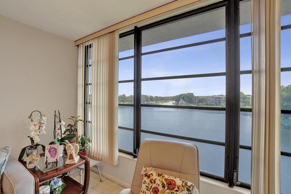 1524 Whitehall Drive, Unit 406, Davie, FL 33324 Photo