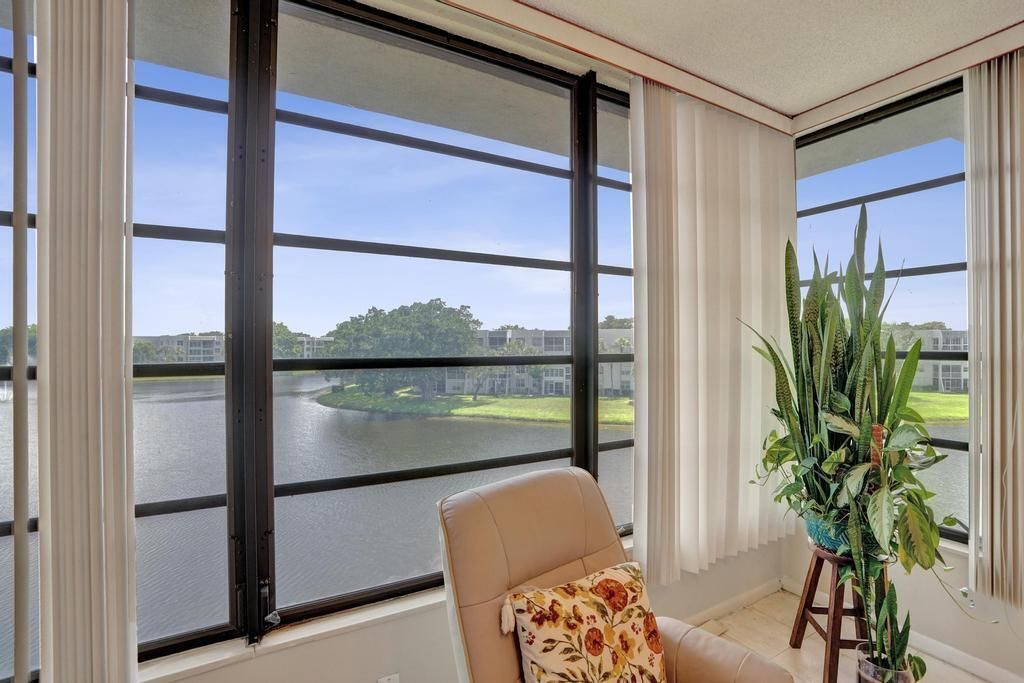 1524 Whitehall Drive, Unit 406, Davie, FL 33324 Photo