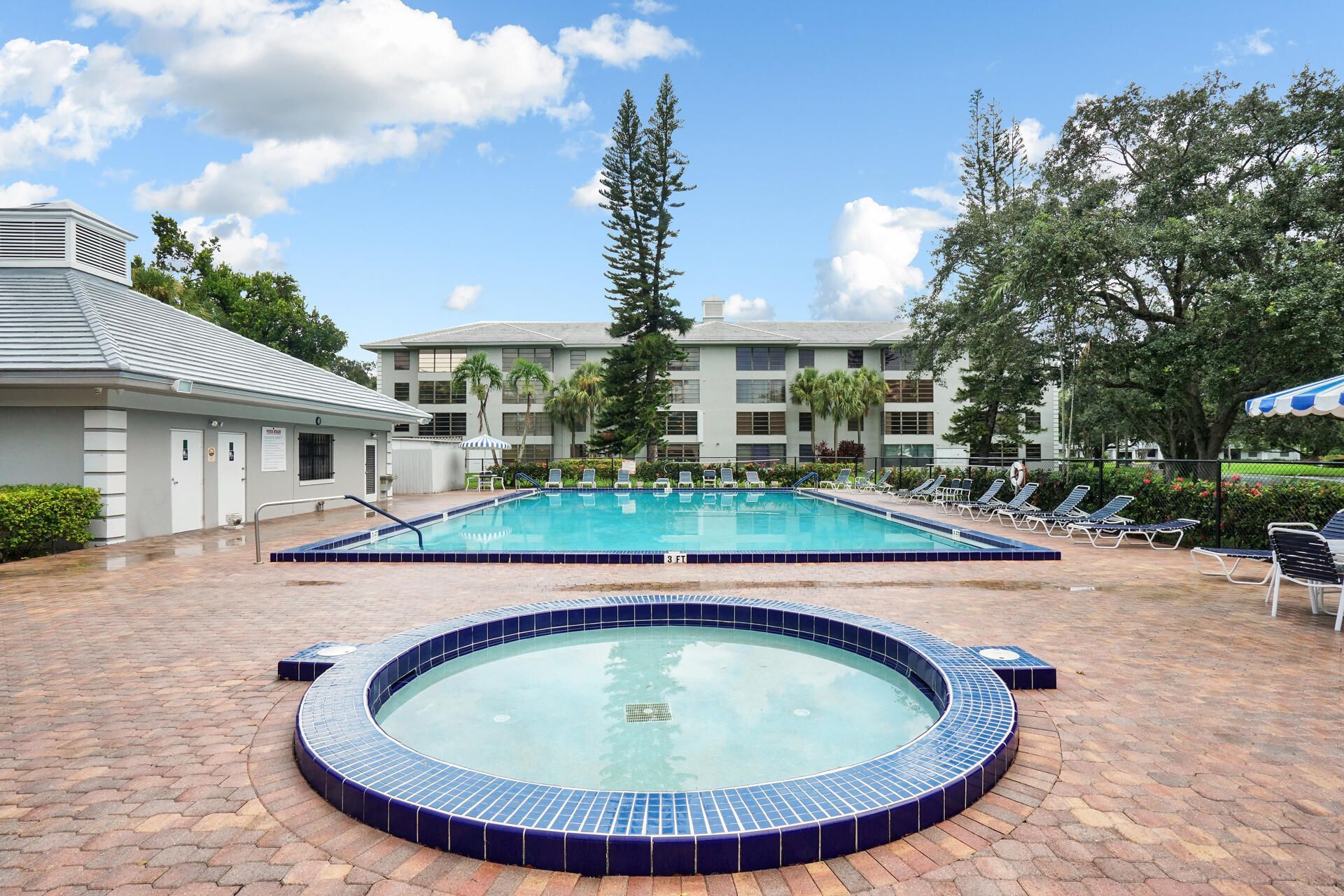 1524 Whitehall Drive, Unit 406, Davie, FL 33324 Photo