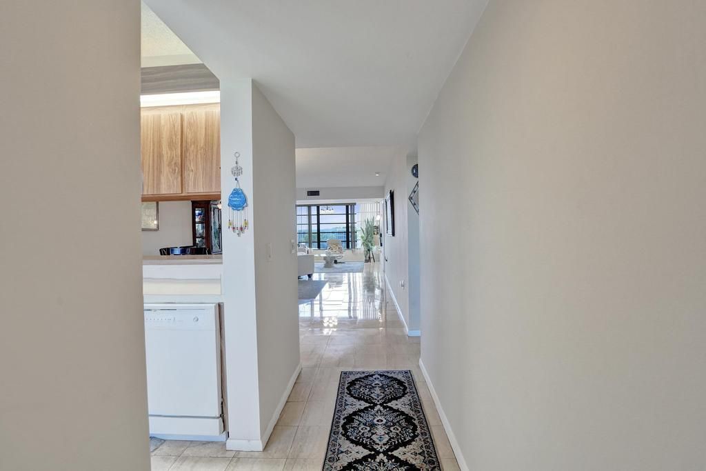 1524 Whitehall Drive, Unit 406, Davie, FL 33324 Photo