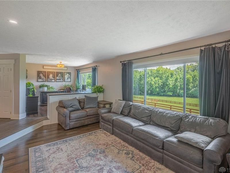 3385 Middle Run Road, Sugarcreek Township, OH 45068 Photo 9