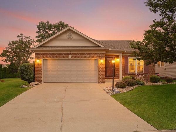 18131 N Cloverleaf Drive, South Bend, IN 46637