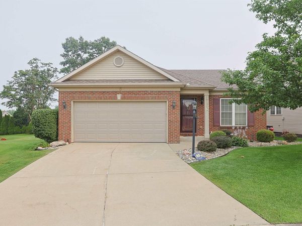 18131 N Cloverleaf Drive, South Bend, IN 46637
