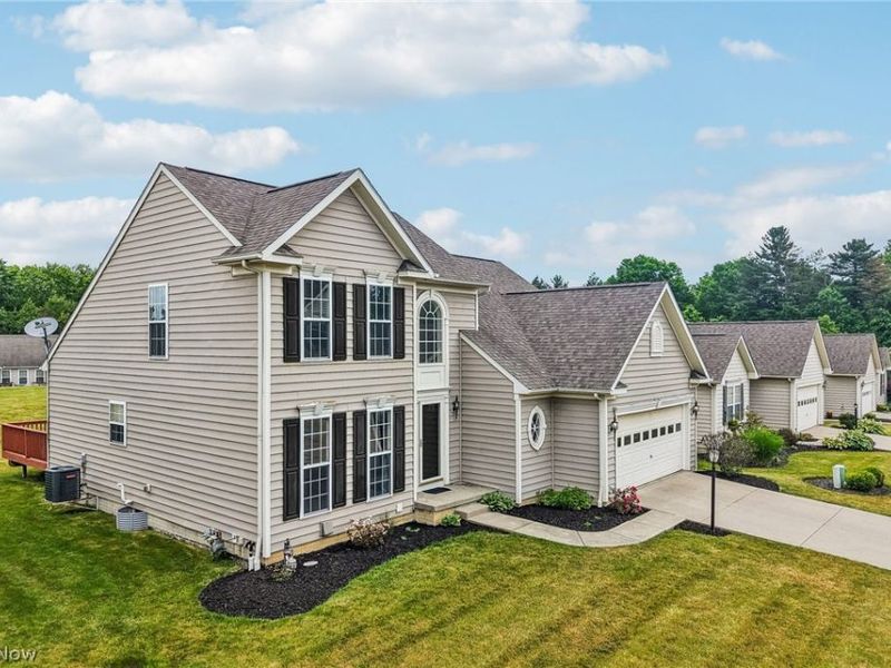 385 Deep Creek Circle, Northfield Center, OH 44067 Photo 3