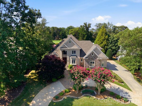 18416 Peninsula Club Drive , Cornelius, NC 28031