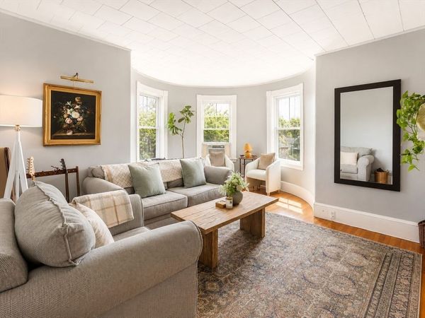 977 Main Street, Unit 3, Melrose, MA 02176