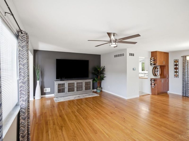 12175 Bath Court, Sharonville, OH 45241 Photo 8