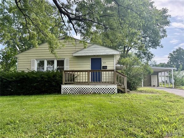 834 Locust St. , Montgomery City, MO 63361