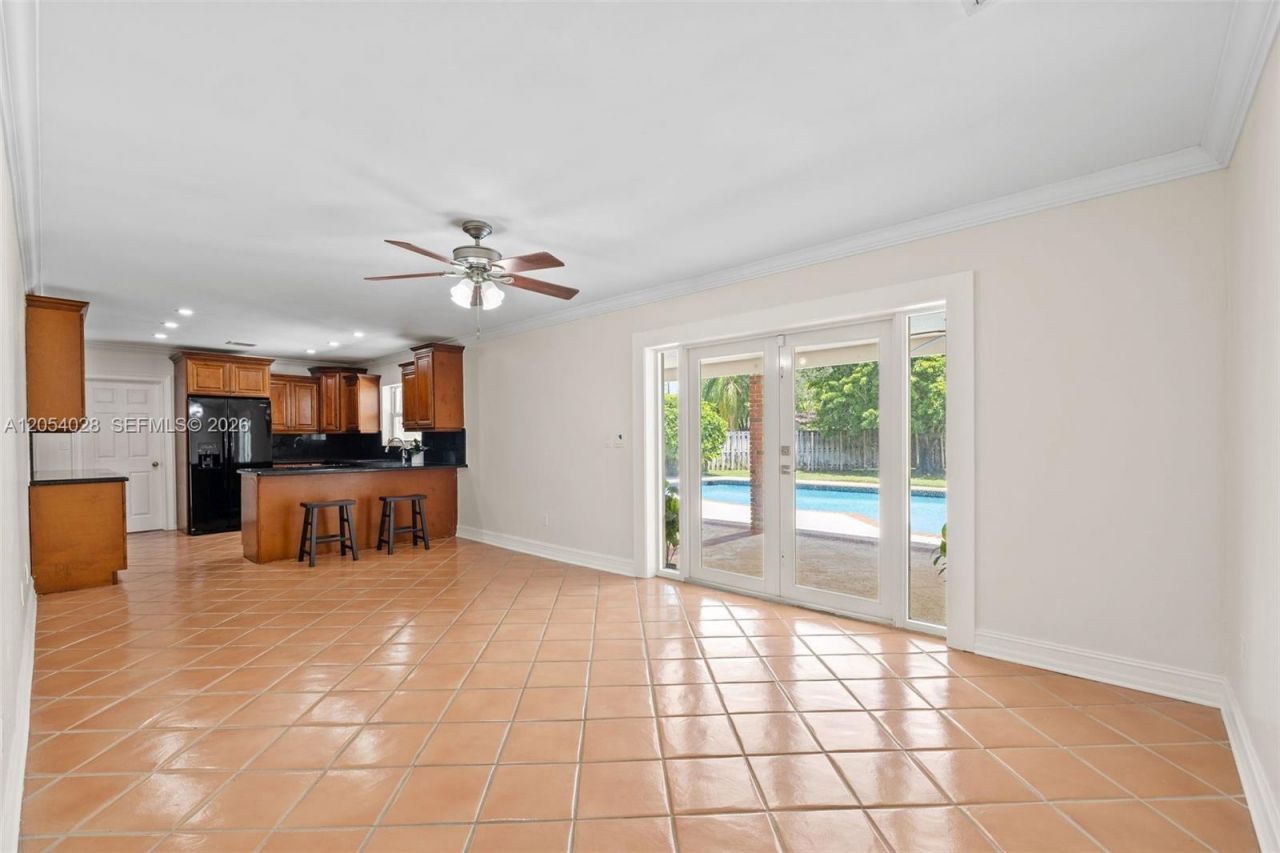 9765 SW 143rd St , Miami, FL 33176 Photo