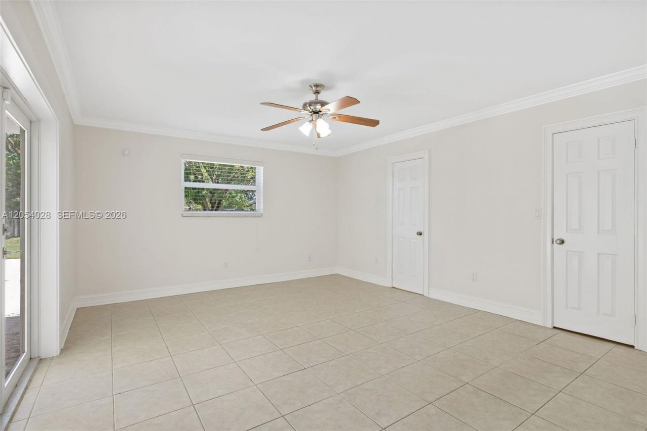 9765 SW 143rd St , Miami, FL 33176 Photo