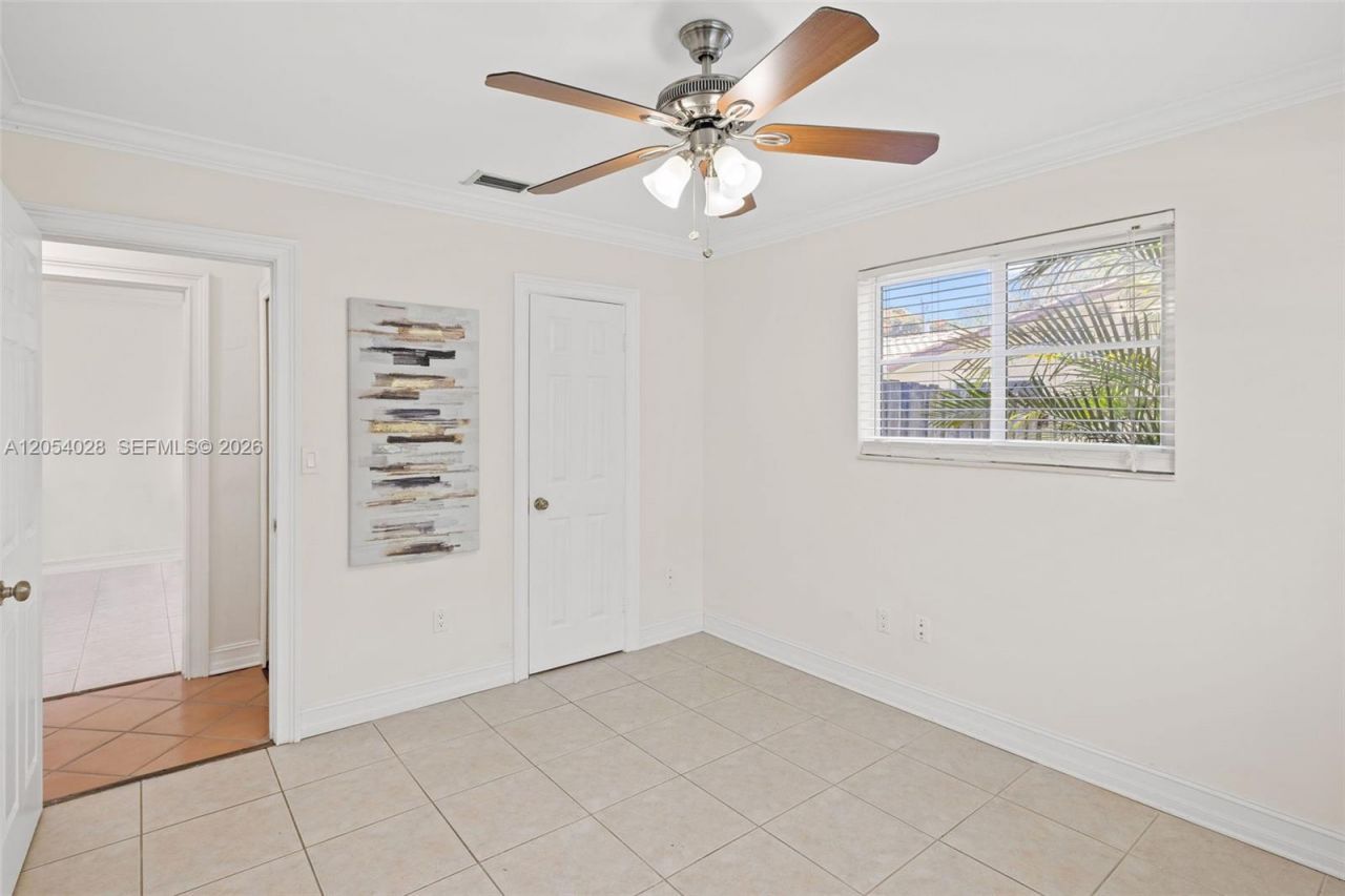 9765 SW 143rd St , Miami, FL 33176 Photo