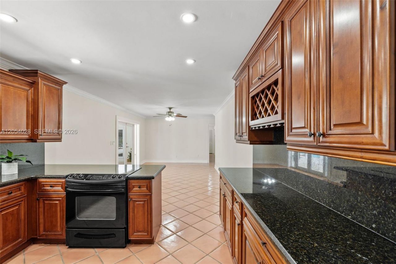 9765 SW 143rd St , Miami, FL 33176 Photo