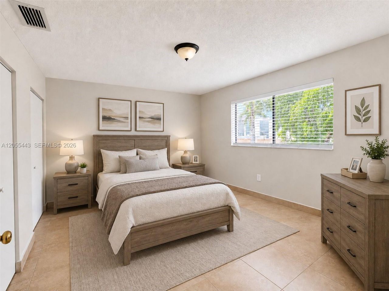 1521 W 42nd Pl , Unit 18, Hialeah, FL 33012 Photo