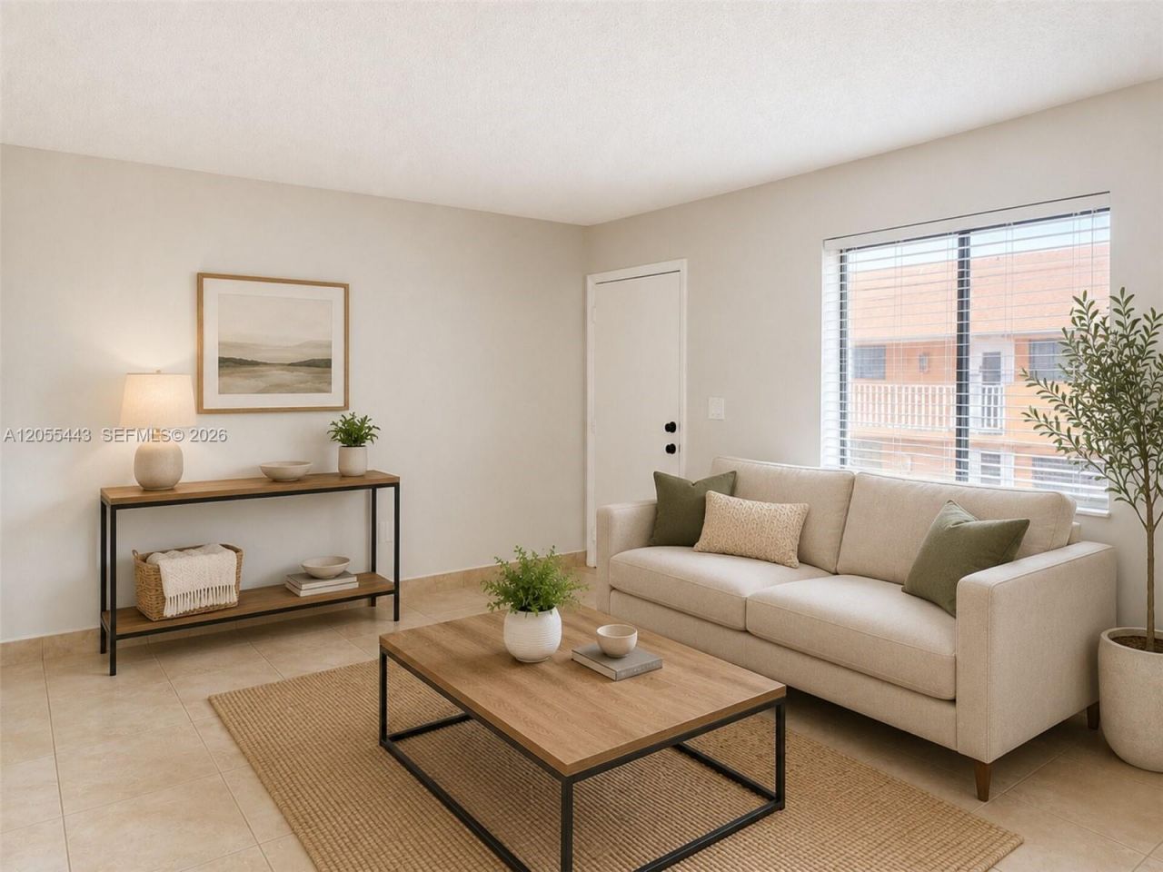 1521 W 42nd Pl , Unit 18, Hialeah, FL 33012 Photo