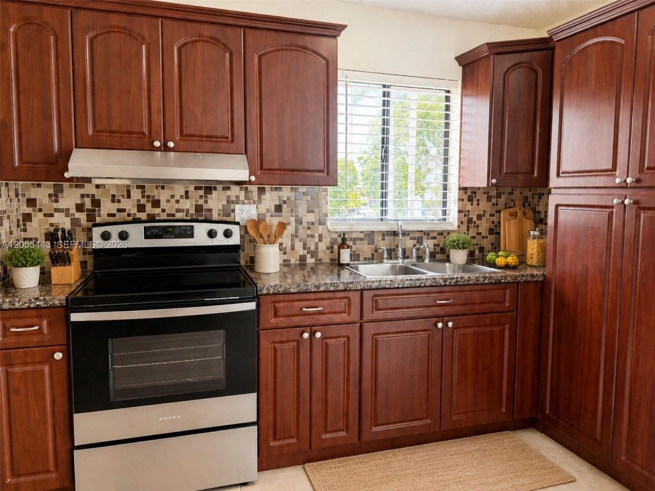 1521 W 42nd Pl , Unit 18, Hialeah, FL 33012 Photo