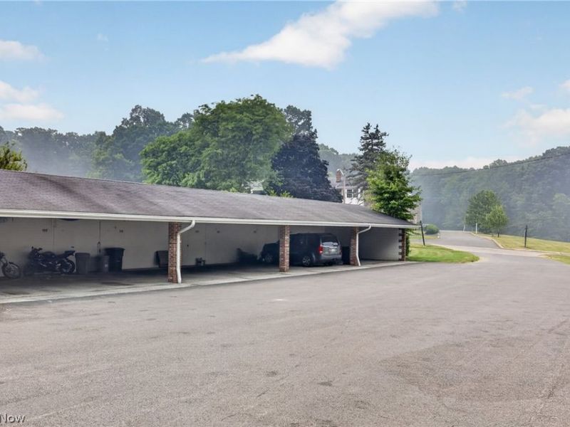 6965 Carriage Hill Drive, Brecksville, OH 44141 Photo 30