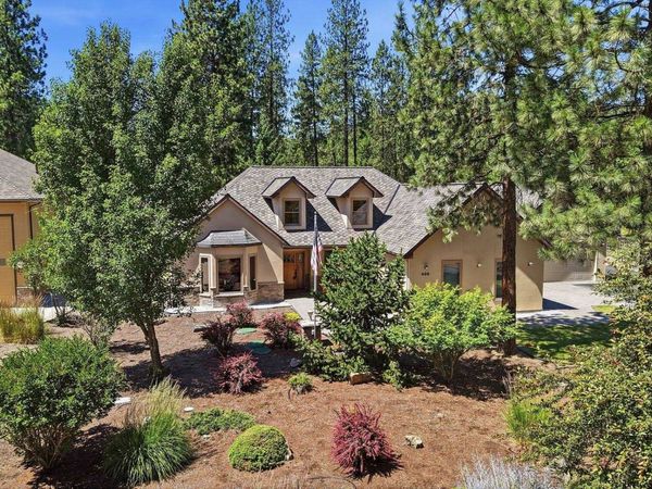 406 Hogans Way, Chewelah, WA 99109