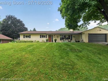 2935 Saint Jude Drive, Waterford Twp, MI 48329