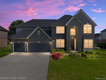 1283 Bloomingdale Drive, Troy, MI 48085