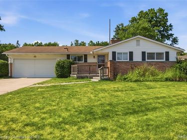 594 Provincetown Road, Auburn Hills, MI 48326