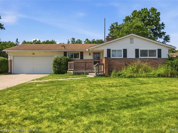 594 Provincetown Road, Auburn Hills, MI 48326